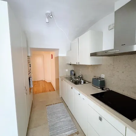 Estacao Santa Apolonia Privat bolig *